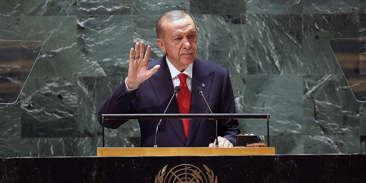 BM'de mikrofon krizi! Erdoğan'ın konuşması yarıda kesildi: Teknik arıza mı süre sınırlaması mı?