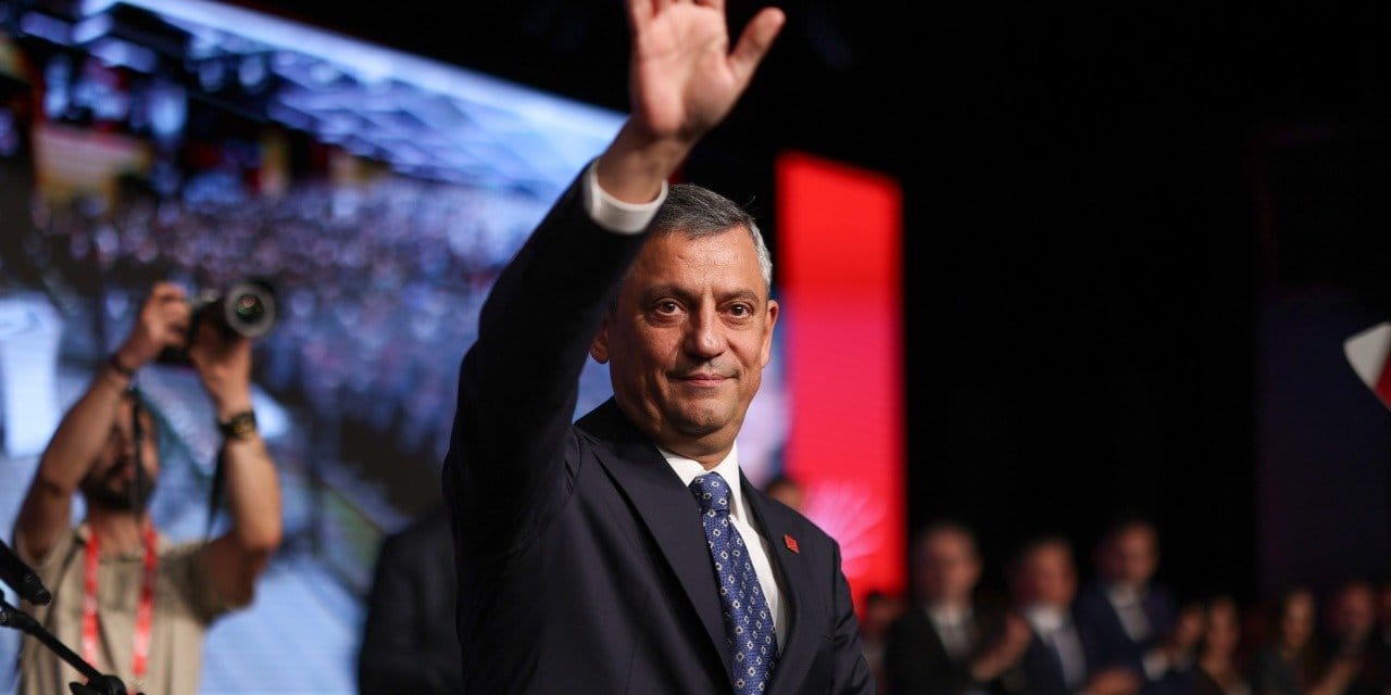 Son dakika | Ankara Büyükşehir Belediyesi'ne yönelik operasyona Özgür Özel'den ilk açıklama