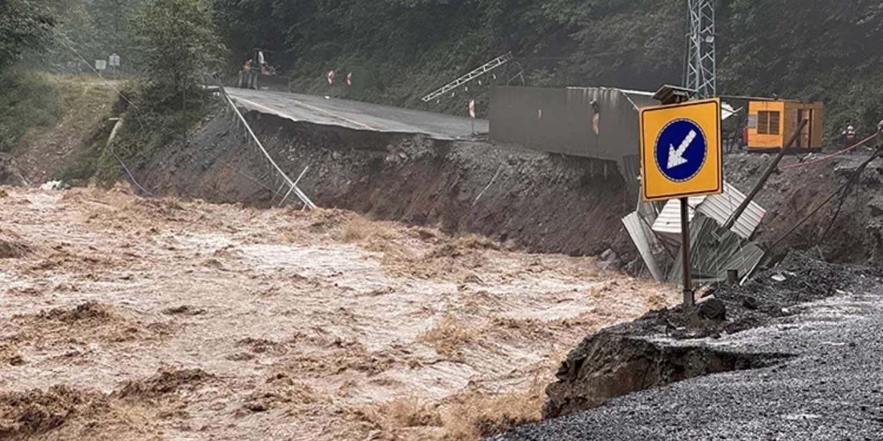 Rize'deki sel bardağı taşırdı: Bakan yeni planı açıkladı