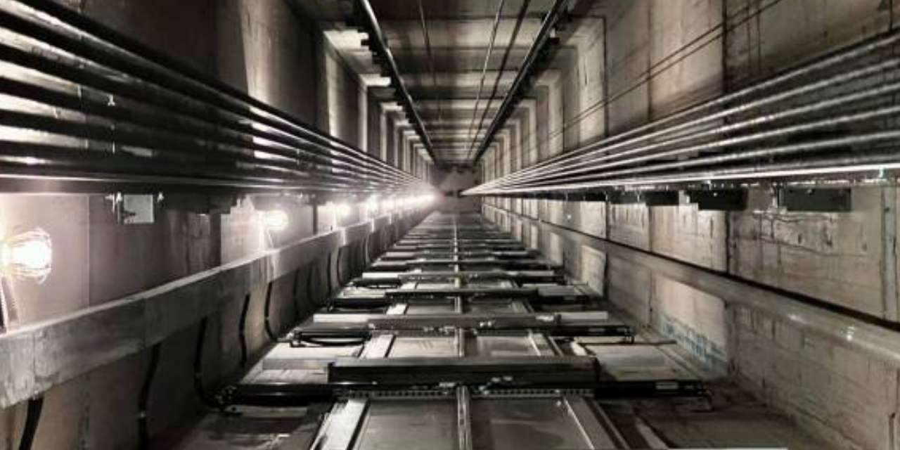 Asansör boşluğunda can pazarı