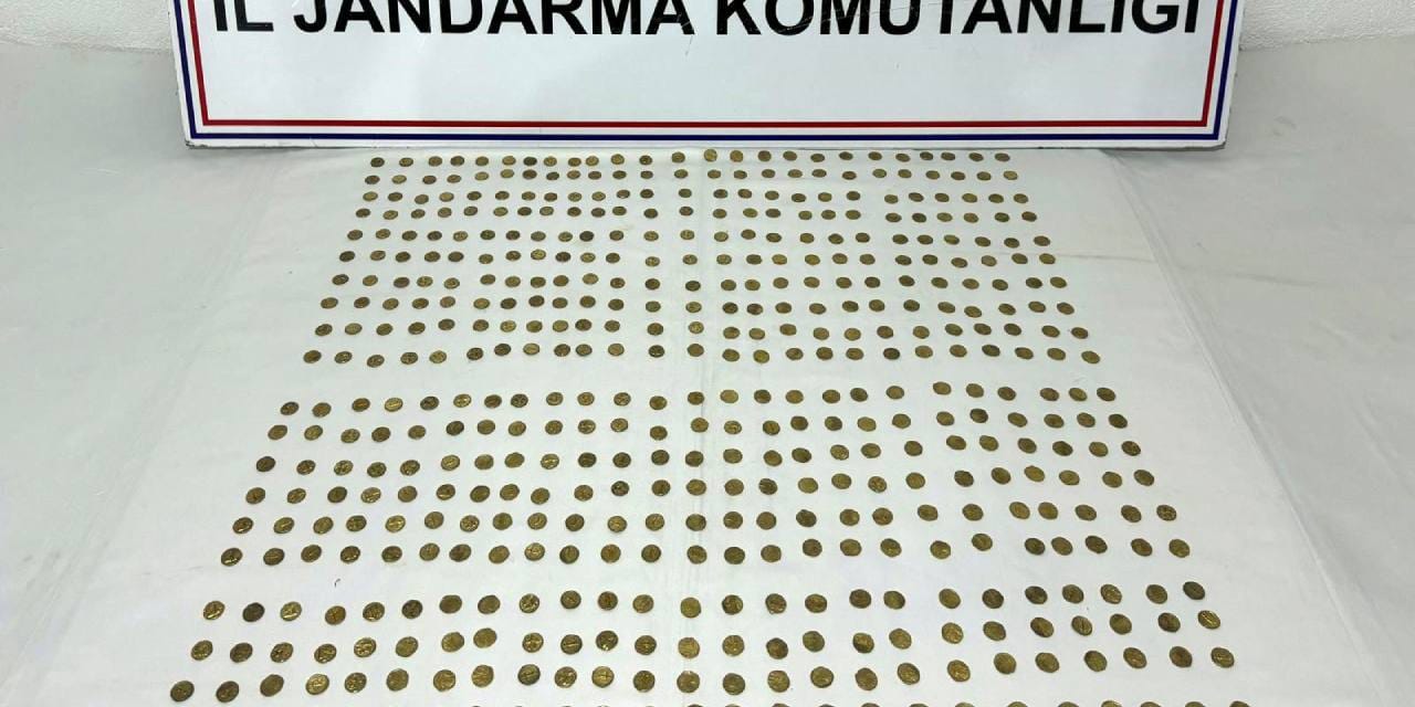 Çevirmeye takılan araçta Roma dönemine ait 500 sikke ele geçirildi