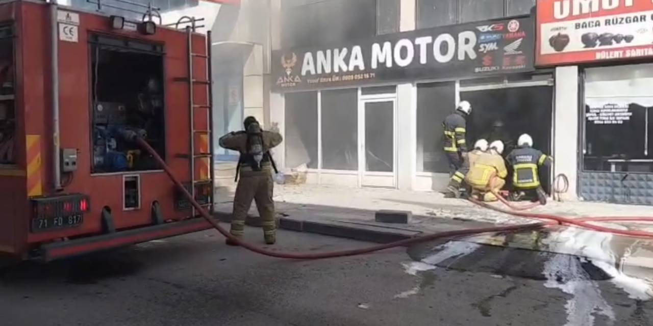 Yangın sırasında patlama! Feci anlar saniye saniye kaydedildi