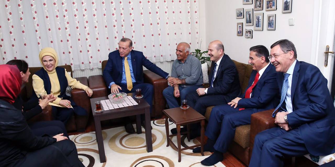 Süleyman Soylu'yu Türkiye kesmedi şimdi de KKTC'de seçim için sahaya çıktı