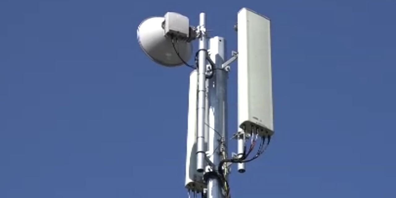 Samsun'da kurulan baz istasyonu mahalle sakinlerinin tepkisini çekti