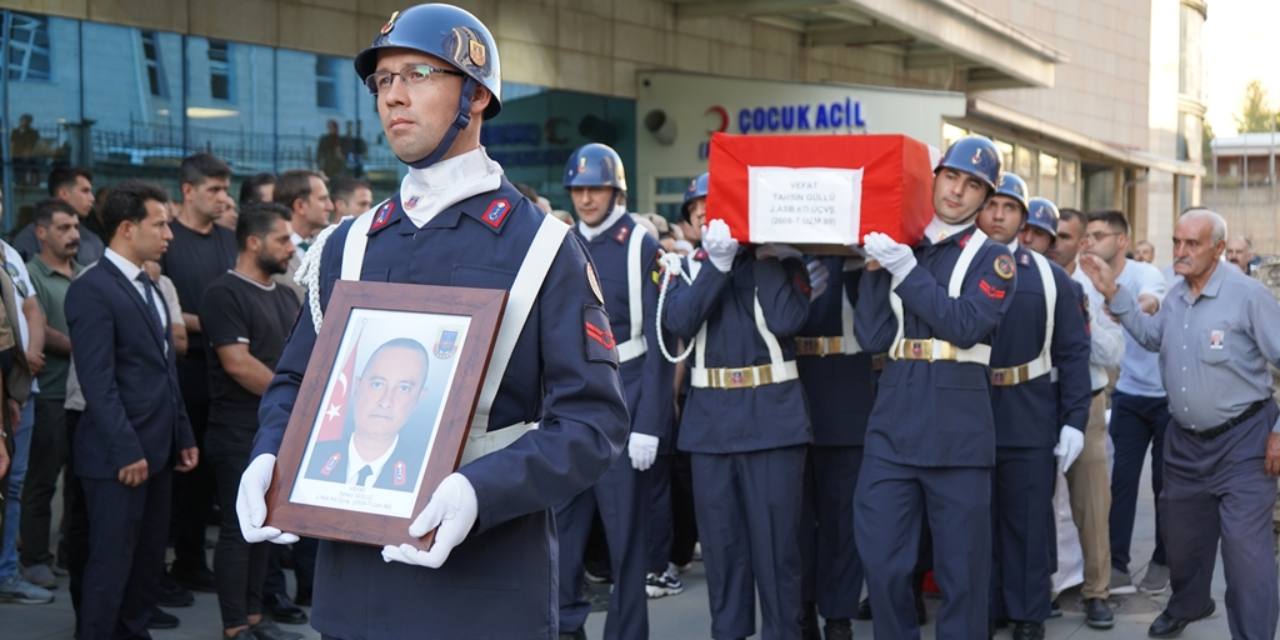 Karakol komutanı kalp yetmezliğinden hayatını kaybetti