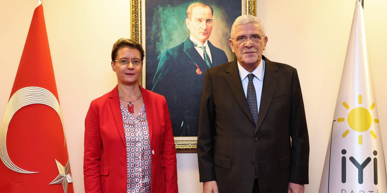 Dervişoğlu,  Fransa Büyükelçisi Dumont ile bir araya geldi