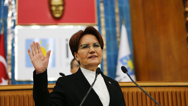 Erdoğan'ın Meral Akşener'e bakanlık teklif ettiği iddialarına yanıt