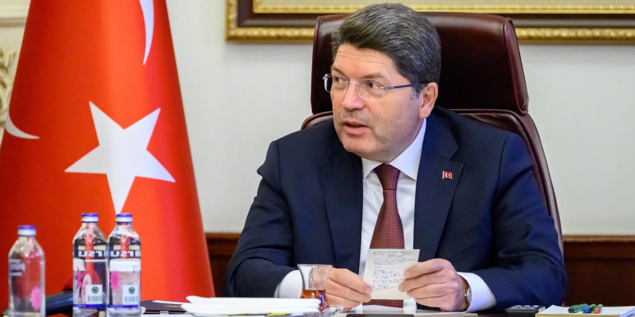 Yılmaz Tunç'tan yeni Anayasa açıklaması! "Türkiye Yüzyılını Terörsüz Türkiye ile inşa edeceğiz"