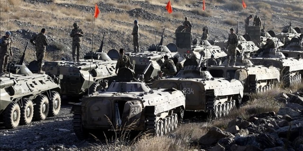 Moskova'dan gerilimi tırmandıracak iddia : Avrupalılar Rus sınırına gizlice silah yığıyor