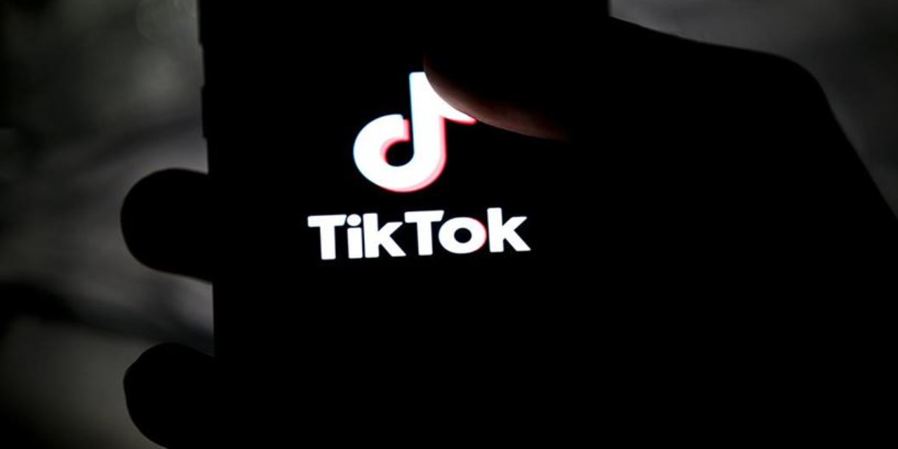 Bir TikTok skandalı daha! Oğluna oje sürüp oynattı