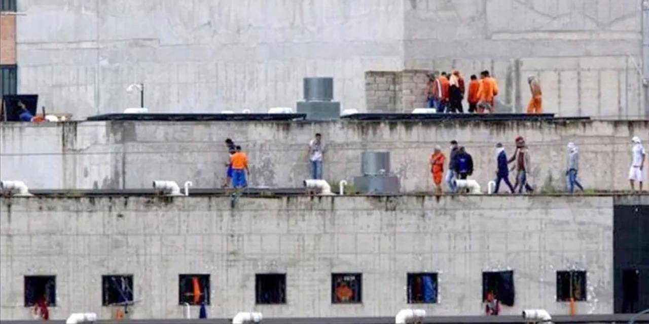 Çeteler hapishanede çatıştı: 17 ölü