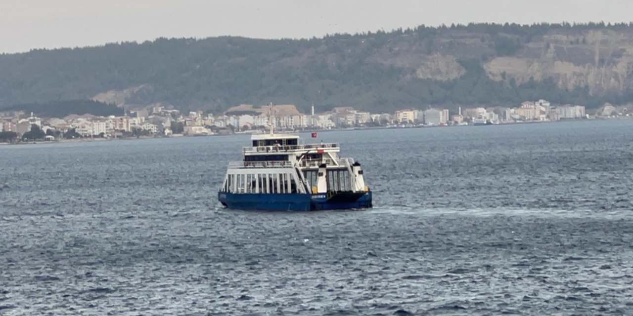 Gökçeada feribot seferleri iptal edildi