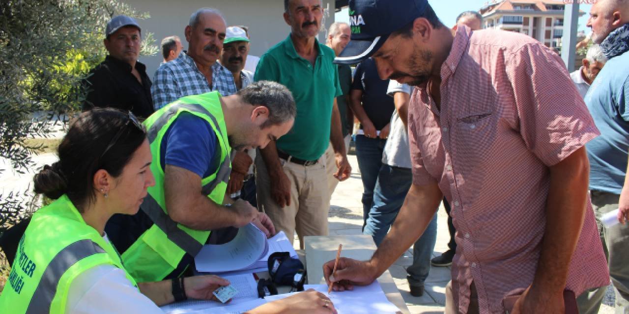 Antalya’da neler oluyor? Çiftçiler sıraya girdiler!
