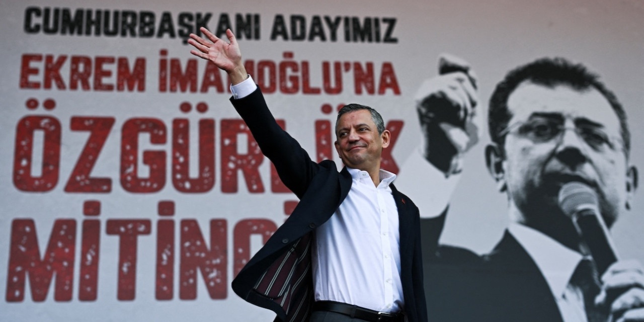 Özgür Özel: Darbe hevesine kapılanlardan değiliz