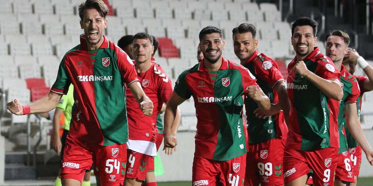 Karşıyaka'dan dikkat çeken üçleme