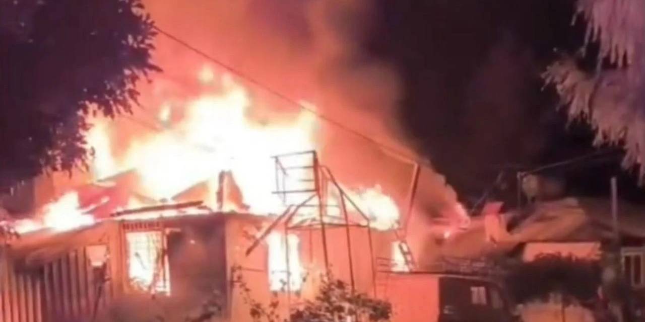 Mersin'de yangın faciası: Anneanne ve torun hayatını kaybetti