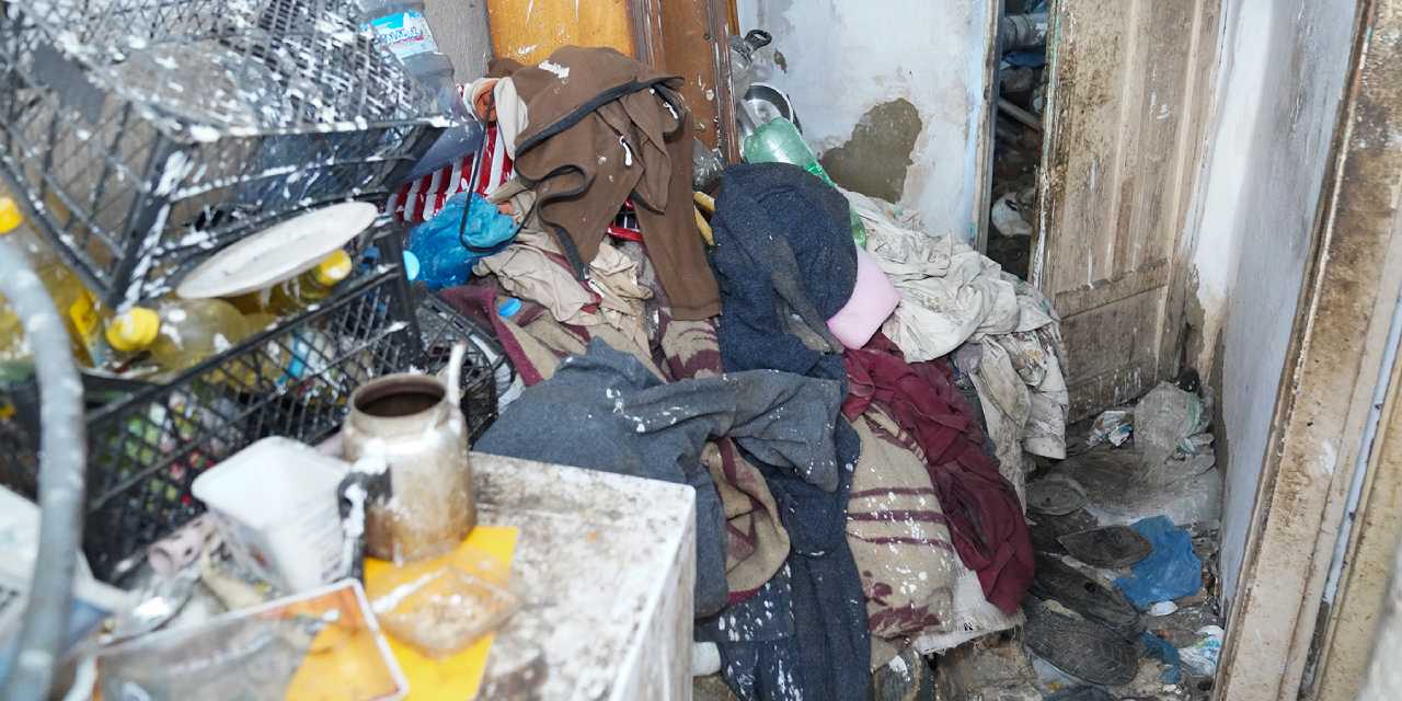 Evden 4 ton 650 kilo çöp çıktı