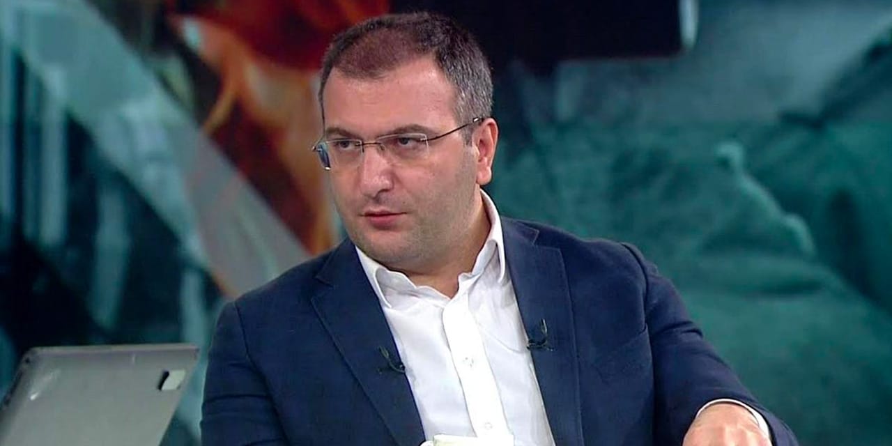 İktidara yakın Cem Küçük 'İBB'ye kayyum' çağrısı yaptı: Talimat verir gibi saat verdi