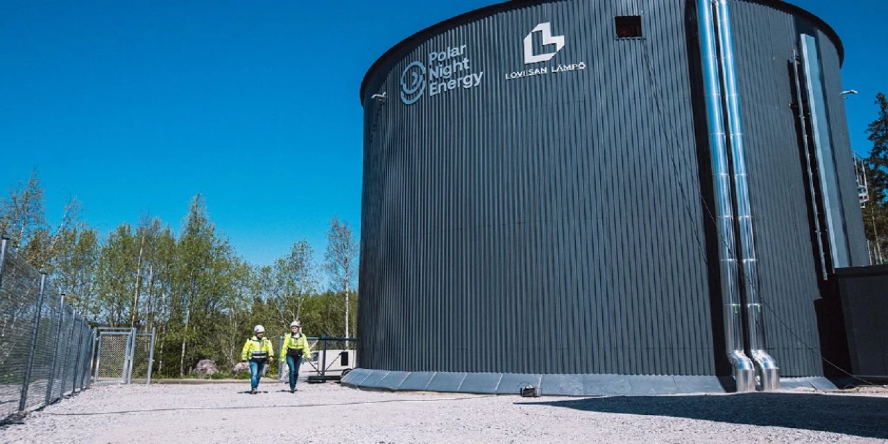 Finlandiya'da kumdan üretilen dünyanın en büyük pili: Yeni teknoloji milyonlara temiz enerji sağlayacak