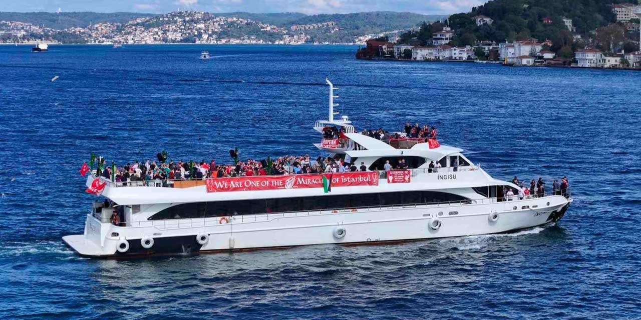 Liverpool taraftarı Galatasaray Adası'nı selamladı