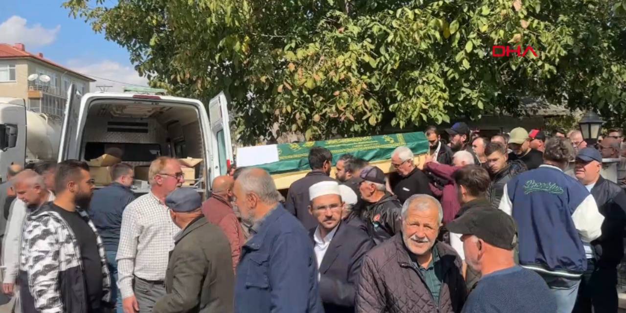 Husumetli olduğu komşusu tarafından vurularak öldürüldü