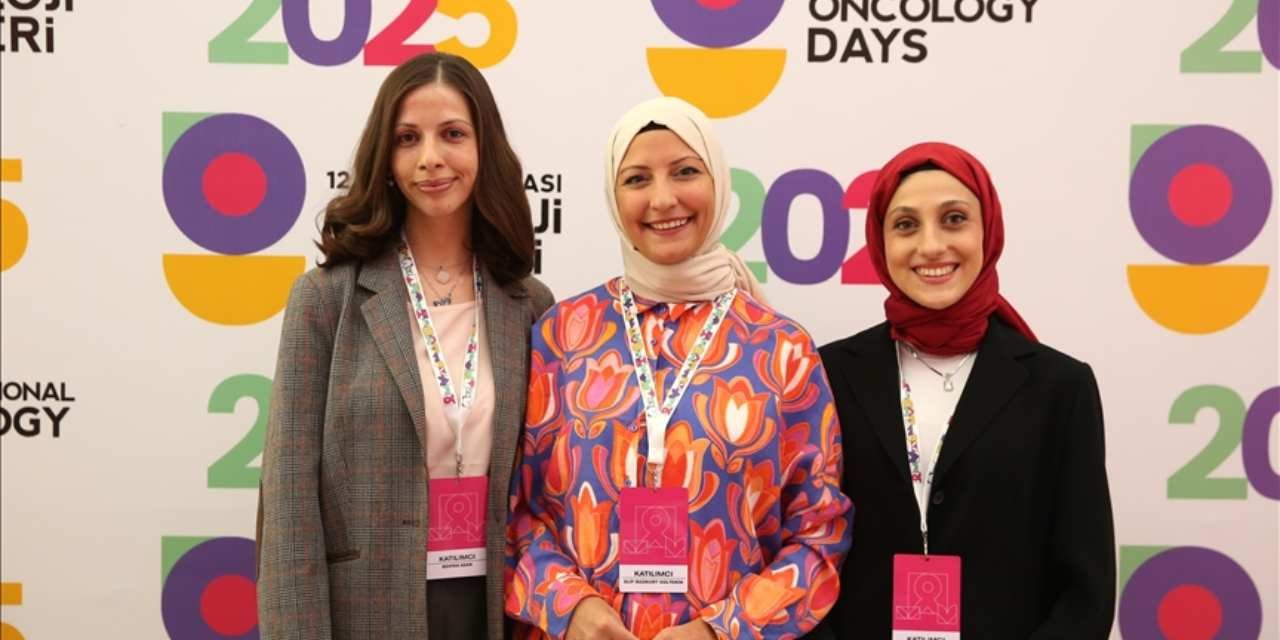 Kanseri yenen üç kadın hastalara umut oldu