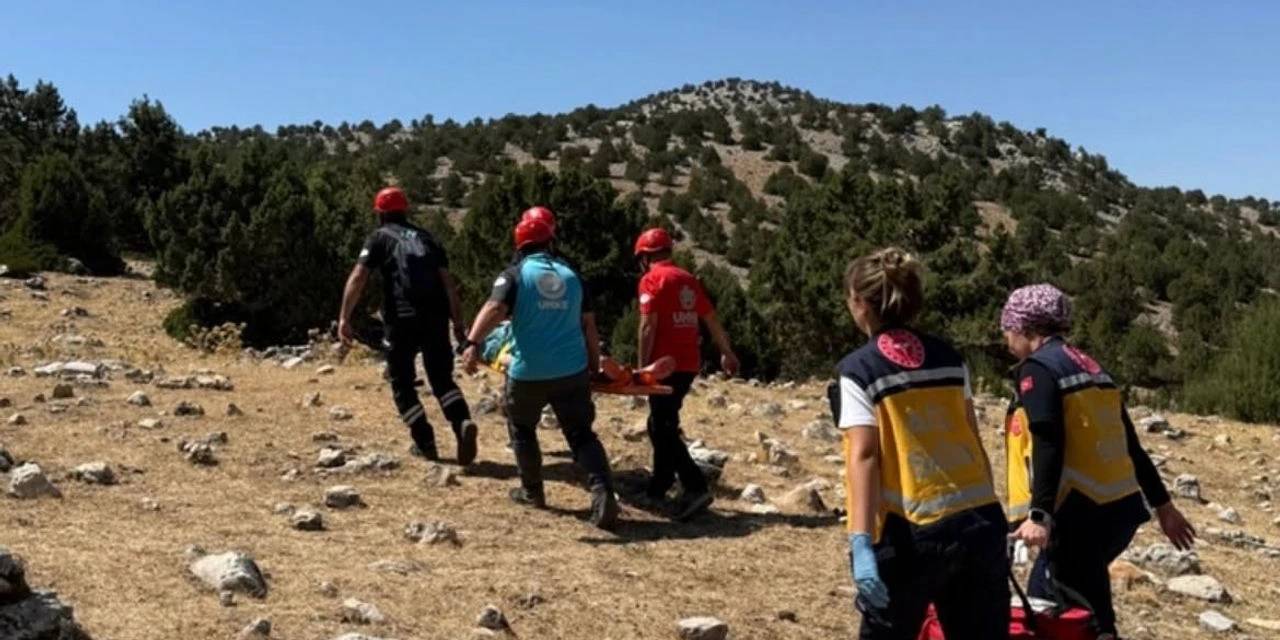 Doğa yürüyüşü yapan kadın dağdan düştü