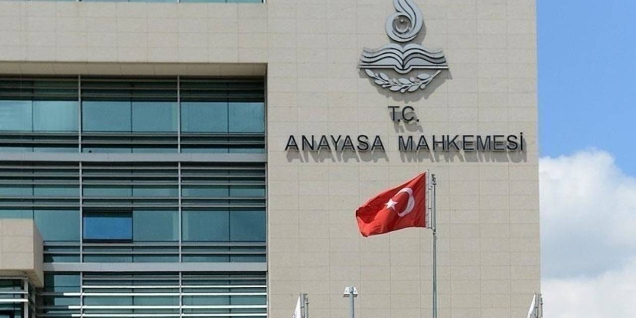 Çalışanlar için kritik karar: AYM 'hukuka aykırı' dedi kanun maddesini iptal etti