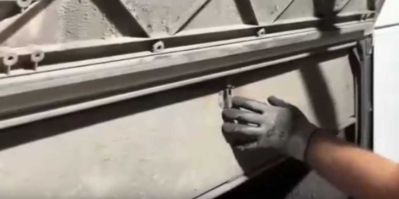 Araçtaki gizli bölmeyi polis ekipleri fark etti! Bakın içinden ne çıktı