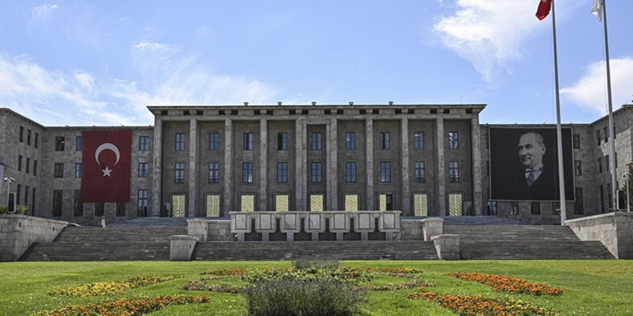 Son Dakika | Meclis Ana Muhalefetsiz başladı