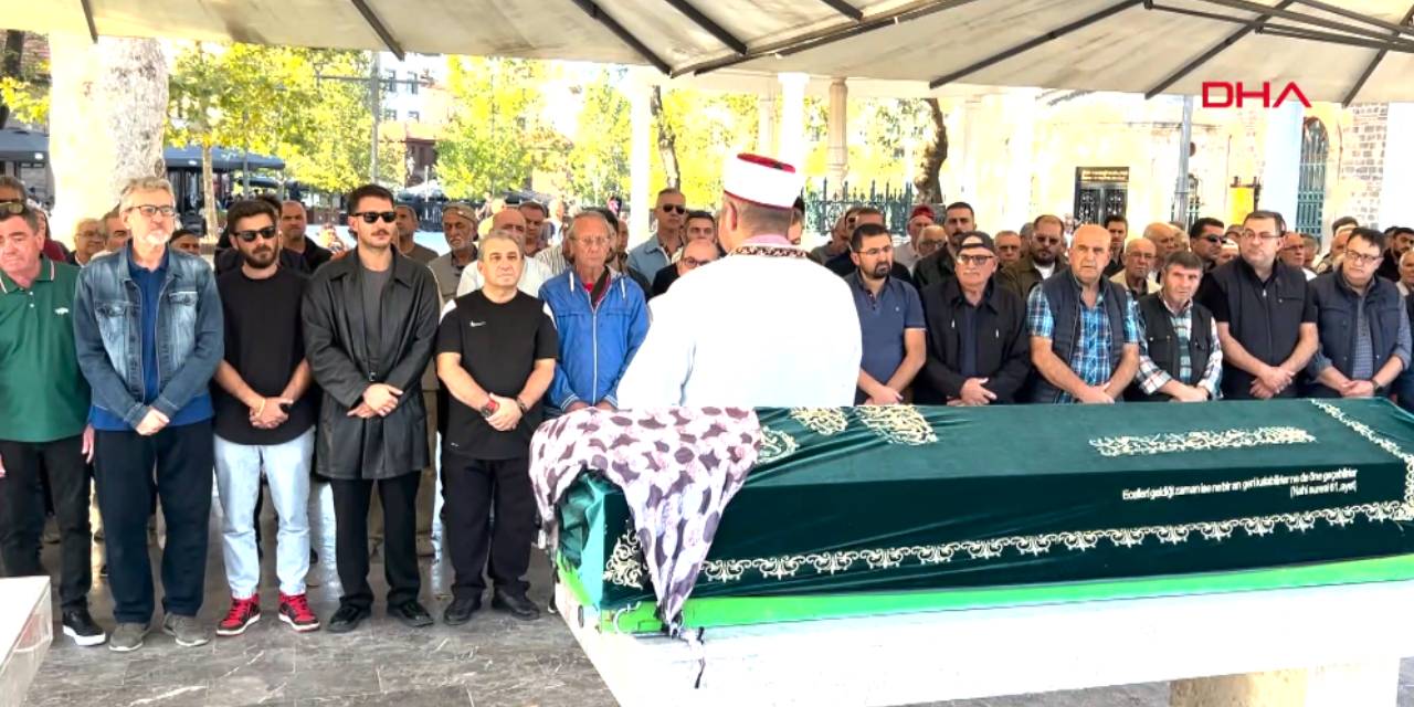 Oyuncu Uraz Kaygılaroğlu'nun acı günü