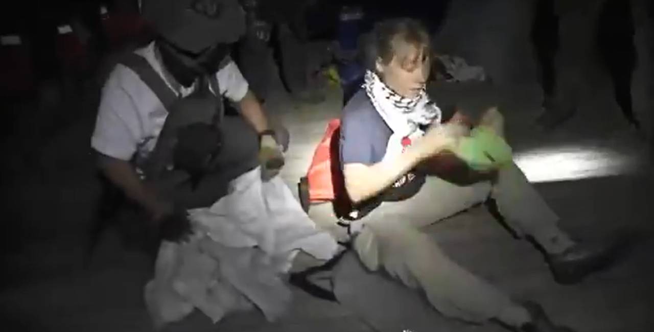 Aktivist Greta ve arkadaşları gözaltına alındı