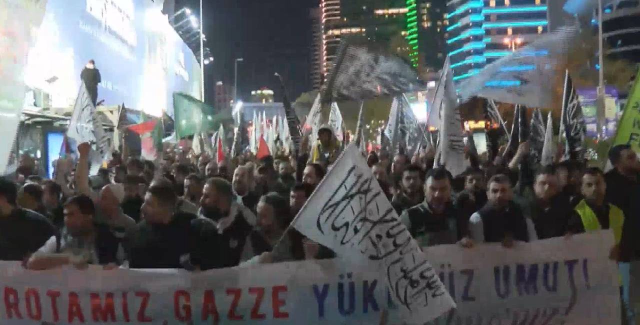 İstanbul’da İsrail ve ABD Konsoloslukları önünde Sumud tepkisi
