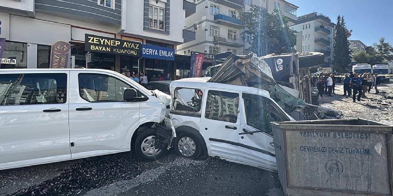 İnşaat kamyonu kenti birbirine kattı: 15 aracı biçip 5 kişiyi yaraladı!