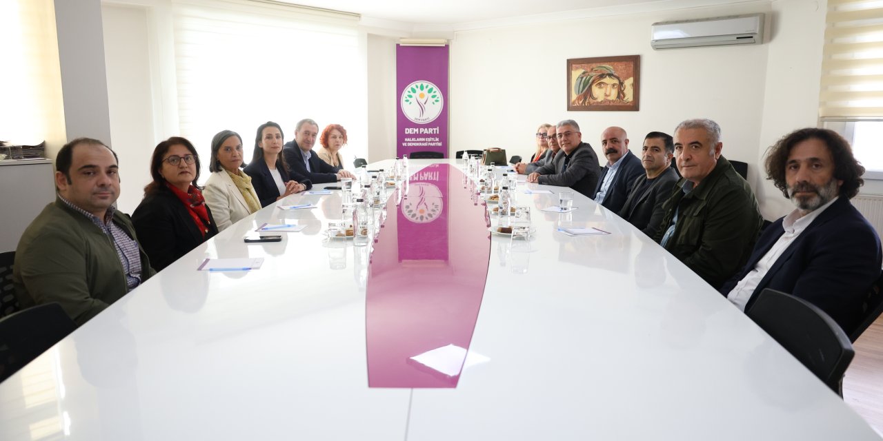 DEM Parti Alevi kurumlarıyla görüştü