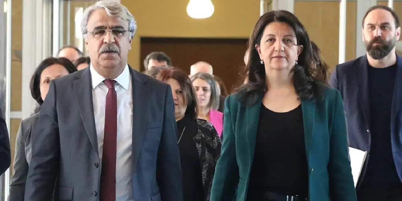 Dinlemeler bitti DEM Parti İmralı'ya gitti
