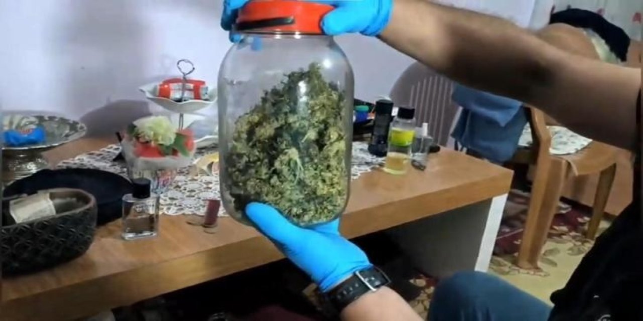 Sıradan bir ev uyuşturucu imalathanesi çıktı