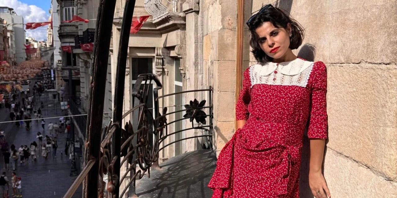 CHP ablukasına tepki paylaşımından tutuklanmıştı! Yazar Nur Betül'ün itirazı reddedildi