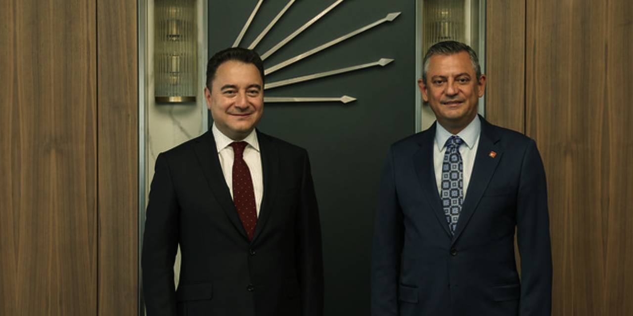 Özel'den Babacan'a 'fotoğraf' telefonu