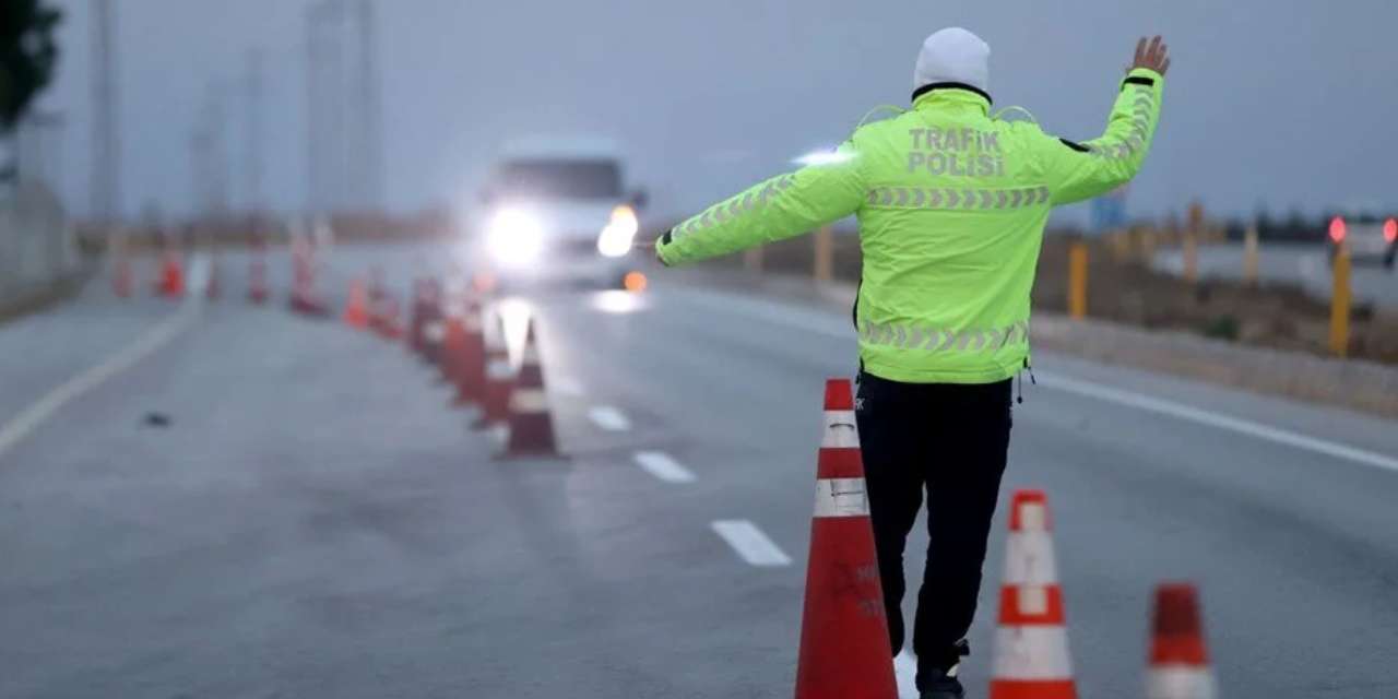 Takmadan yola çıkan yandı: 5 bin 856 lira ceza kesilecek