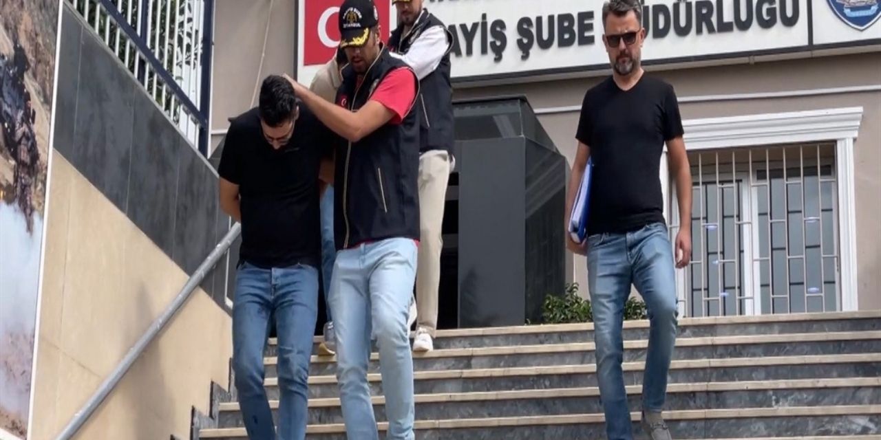 Otomobil kiralamak isteyenleri dolandıran 2 kişi kamerada