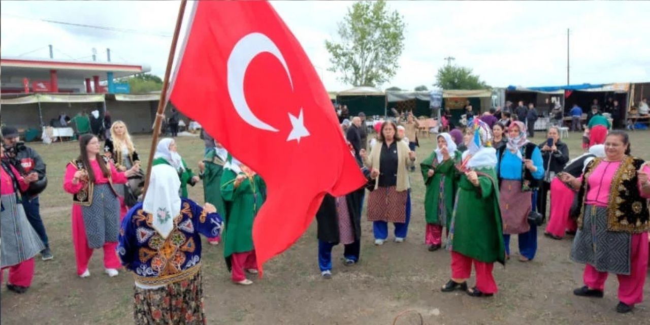Kırklareli'nde "Kızılcıkdere 5. Bağ Bozumu Şenlikleri" başladı