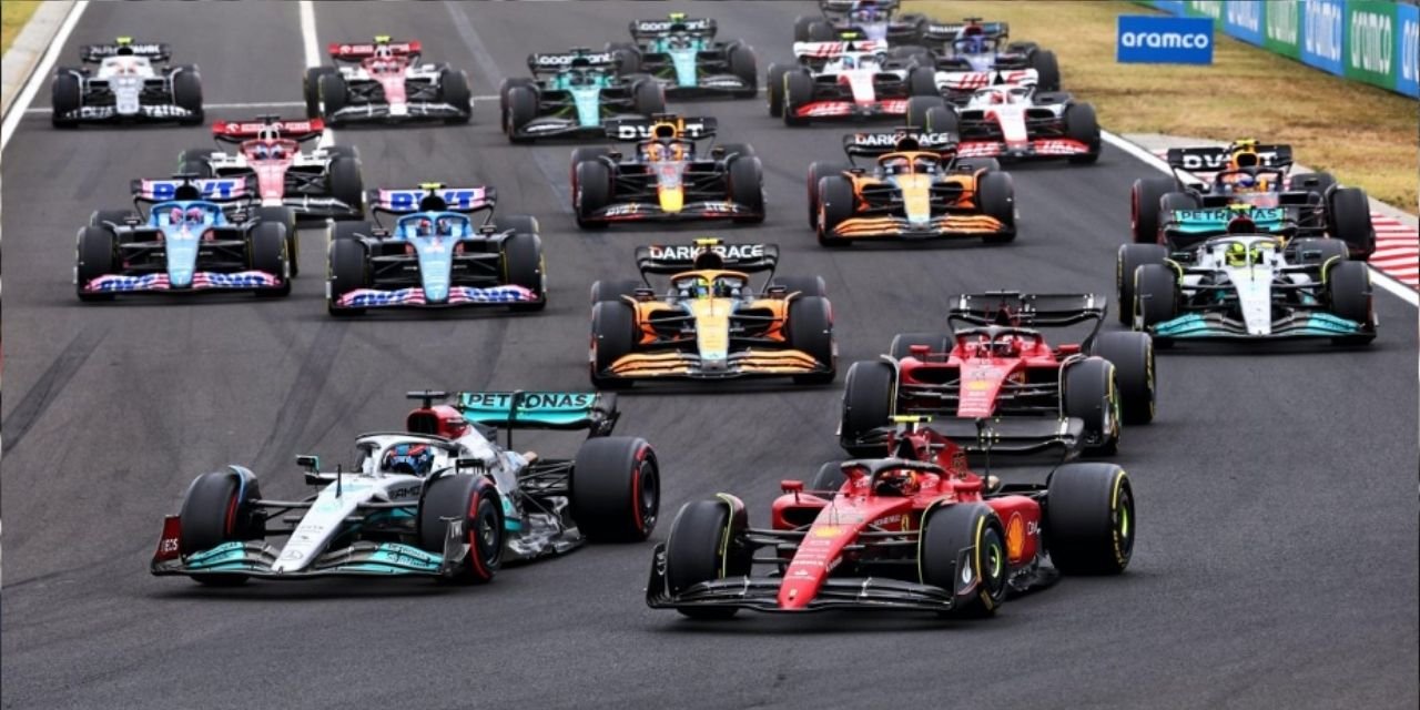 Formula 1 Singapur'da Russel ilk sırayı kaptı