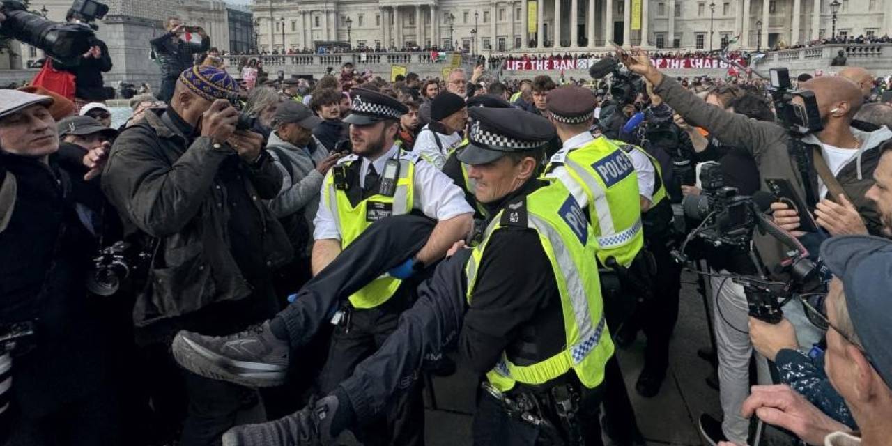 Londra’da Palestine Action yasağına protesto: 355 kişi gözaltına alındı