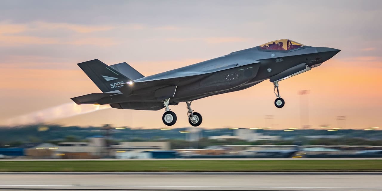 Rusya Avrupa ülkelerine girmişti: NATO savaş jetlerini kaldırıyor!