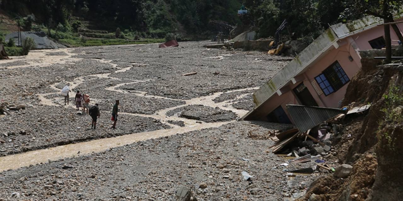 Nepal’i sel ve heyelan vurdu: 39 can kaybı