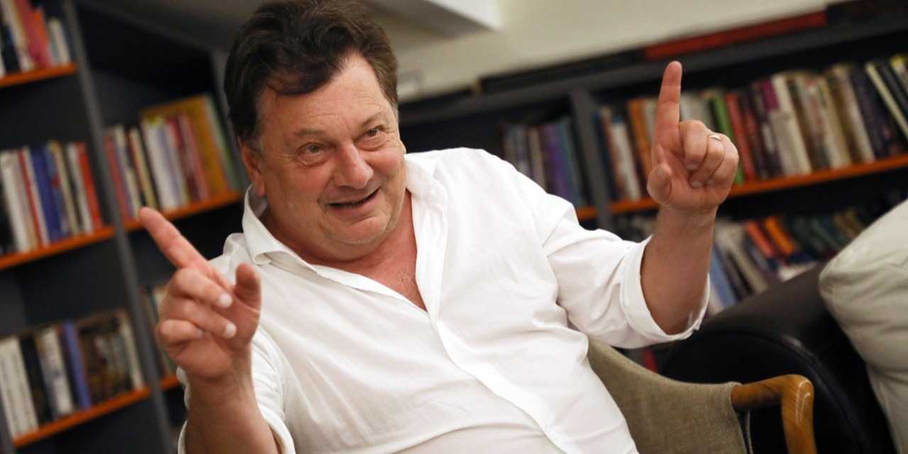 Oğlunu özel okula kaydettiren Vedat Milor fiyatlara isyan etti: İngilizce dersine "Shakespeare" istedi