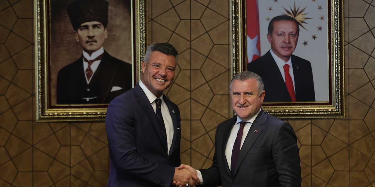 Fenerbahçe tam kadro Ankara'da: Bak, Saran'dan destek istedi