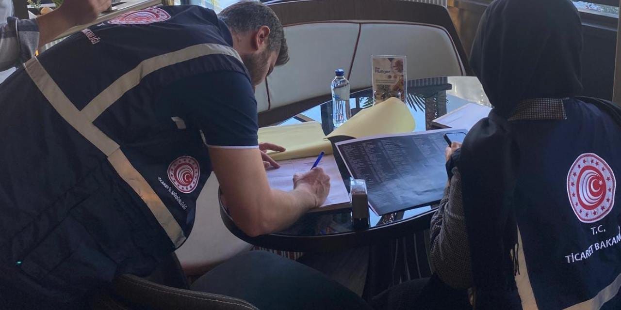 Dinlenme tesisinde fahiş fiyat skandalı! Bir şişe su ne kadar eder?