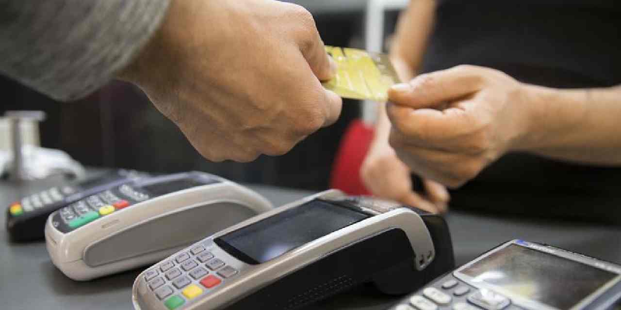 Vatandaş borca battı: Krediler patladı, icra daireleri doldu taştı!